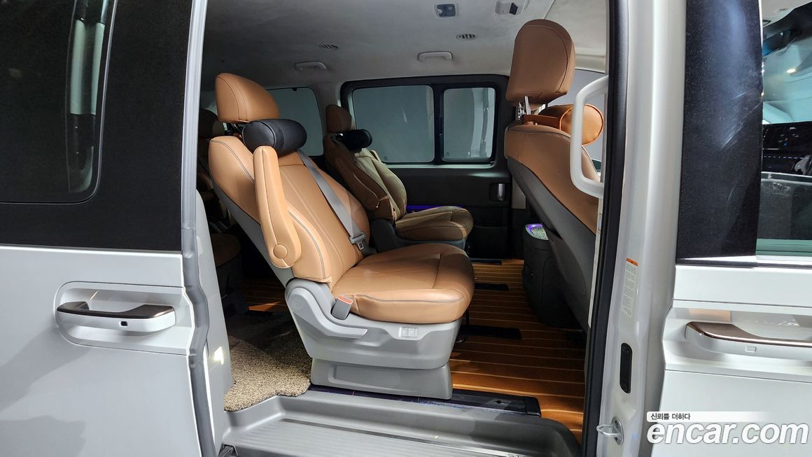 Hyundai Staria 2023
