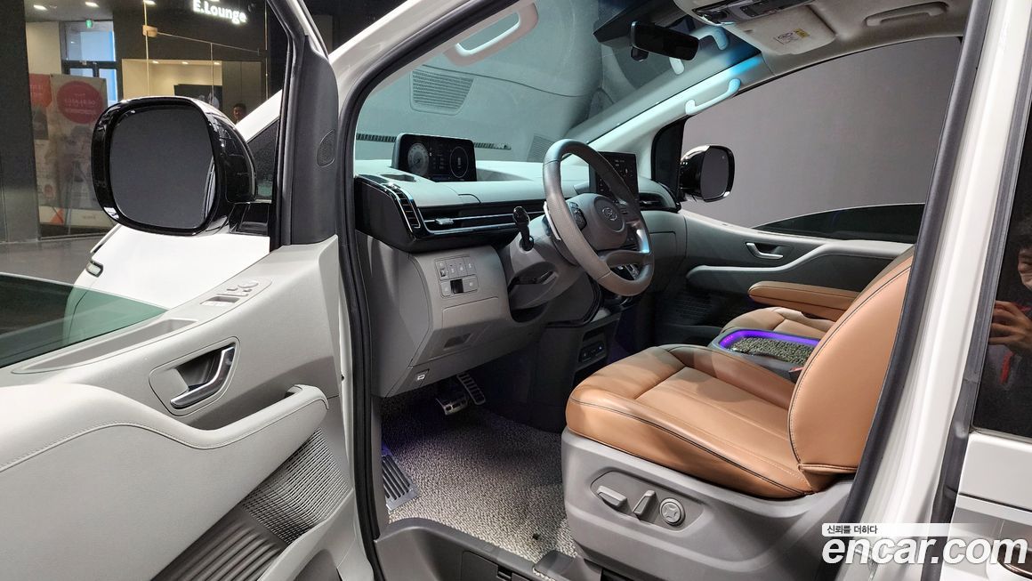 Hyundai Staria 2023