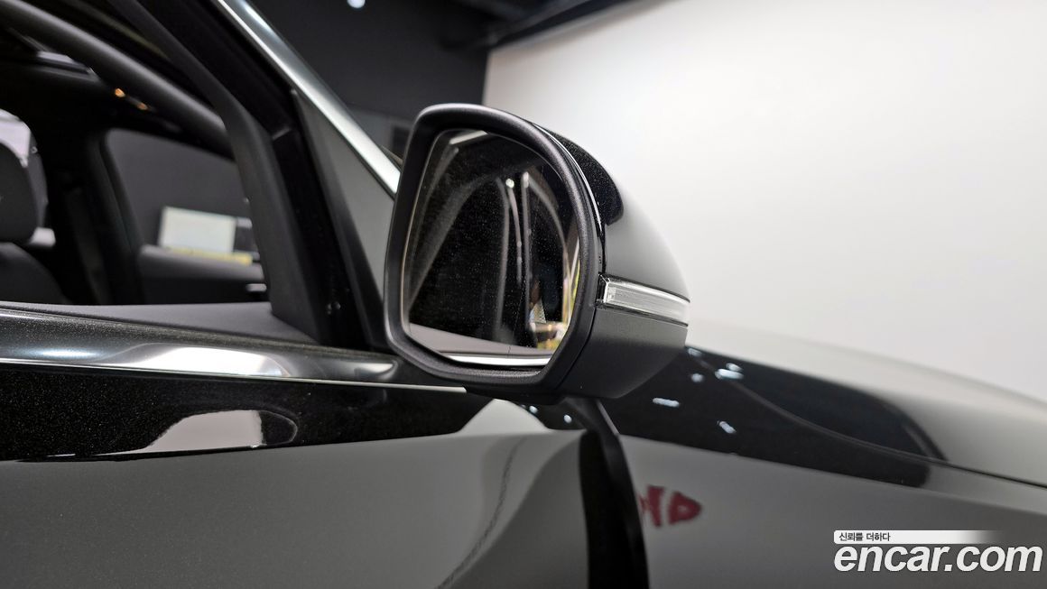 Mercedes-Benz C-Class 2023