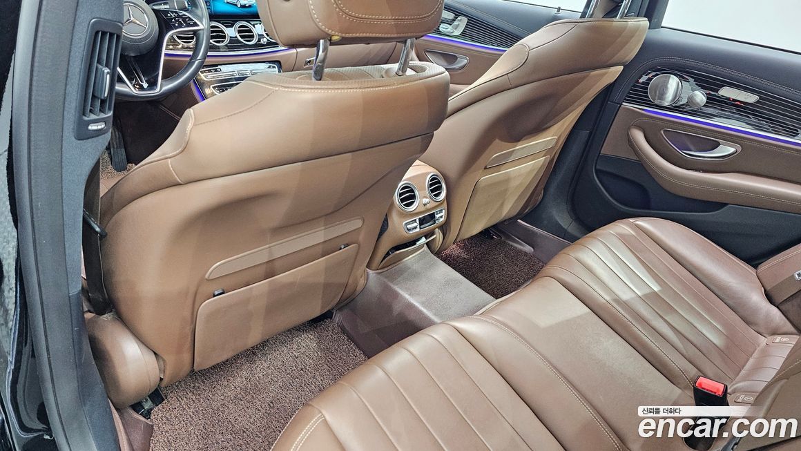 Mercedes-Benz E-Class 2021