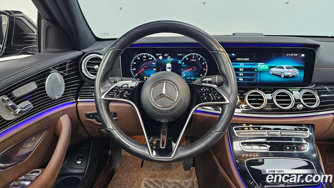 Mercedes-Benz E-Class 2021