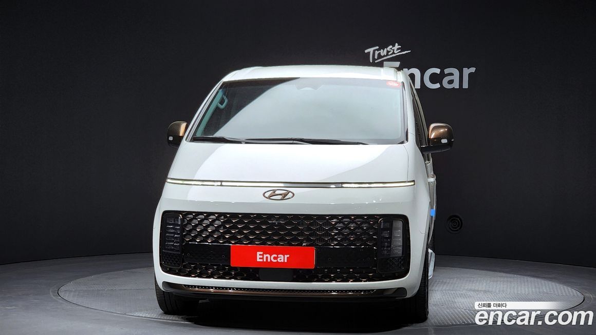 Hyundai Staria 2023