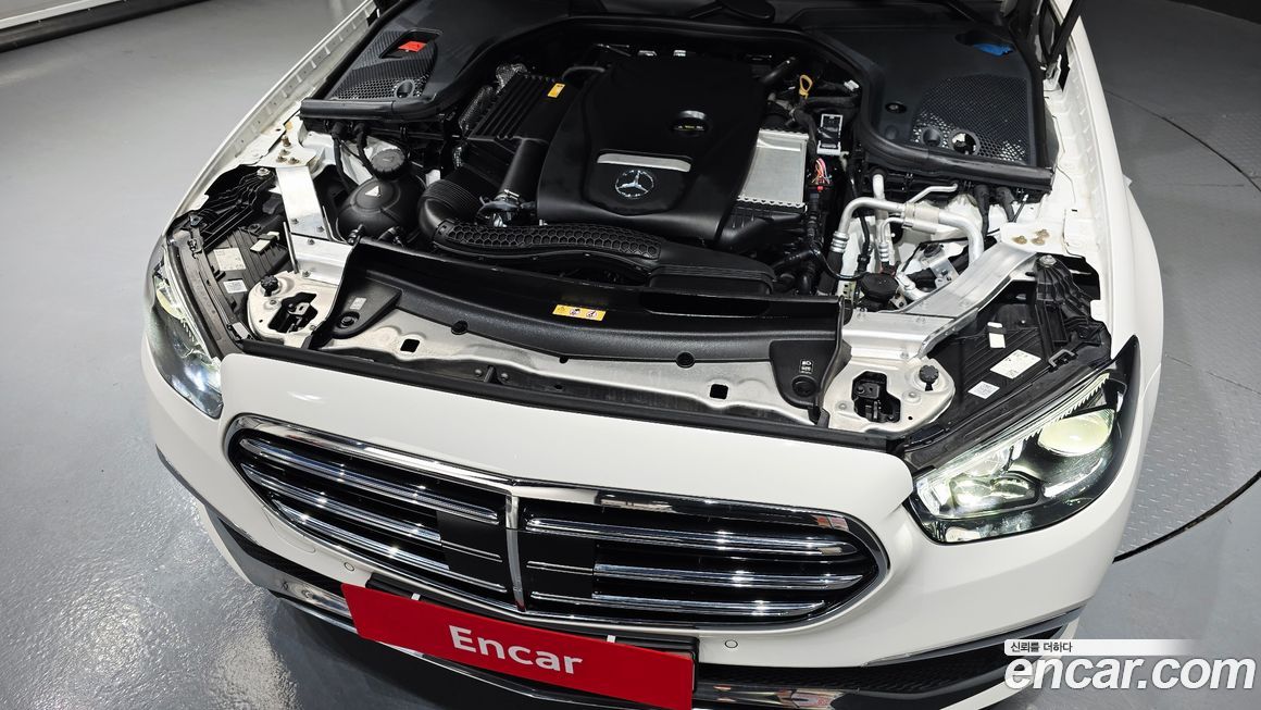 Mercedes-Benz E-Class 2021