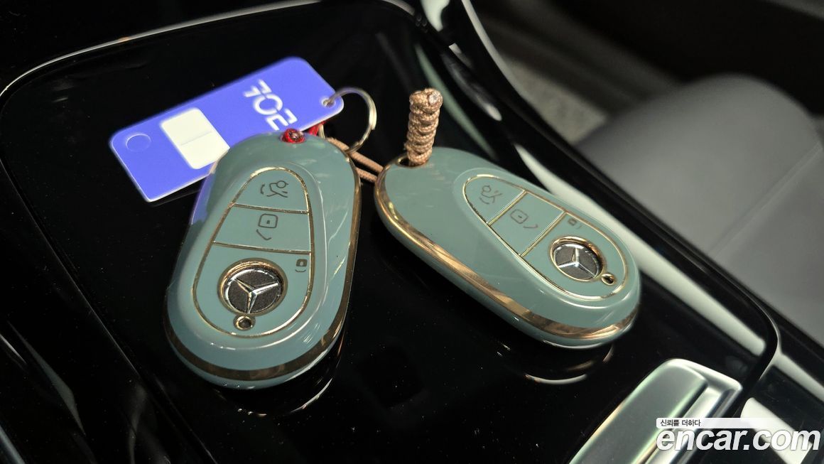 Mercedes-Benz C-Class 2023