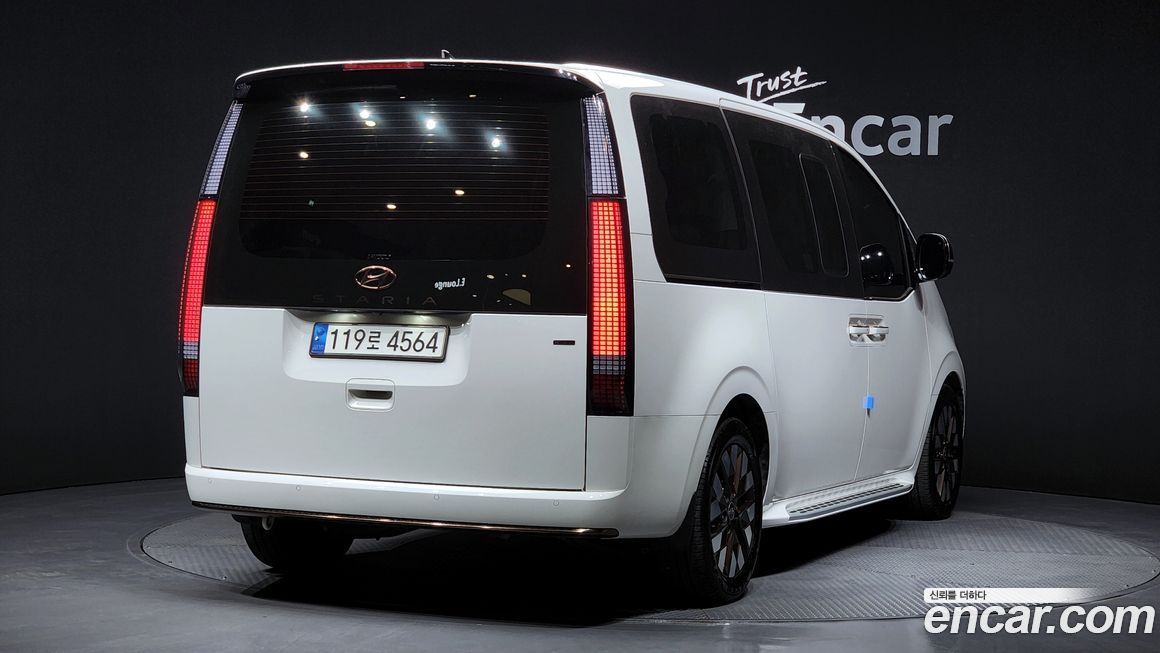 Hyundai Staria 2023