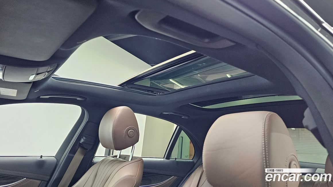 Mercedes-Benz E-Class 2021