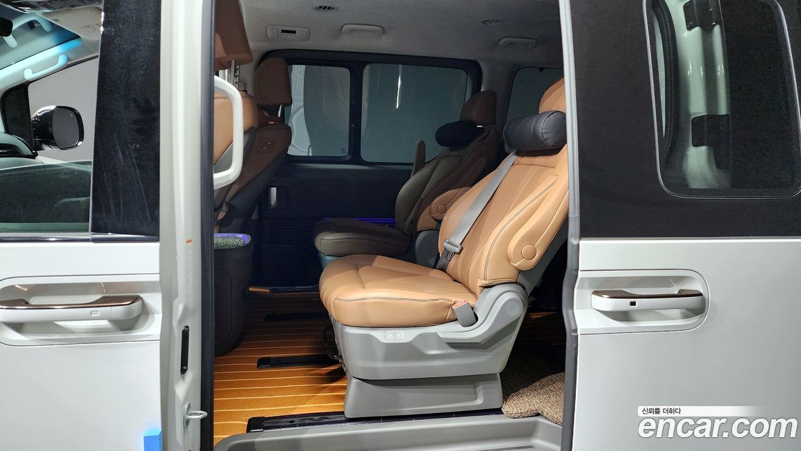 Hyundai Staria 2023