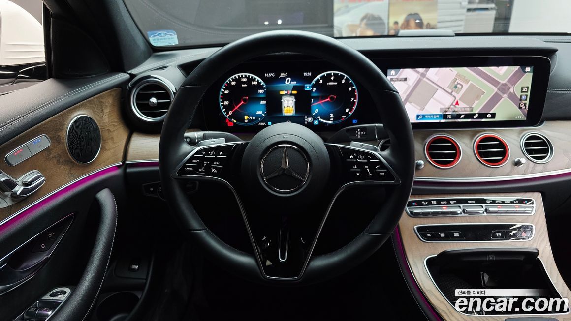 Mercedes-Benz E-Class 2021