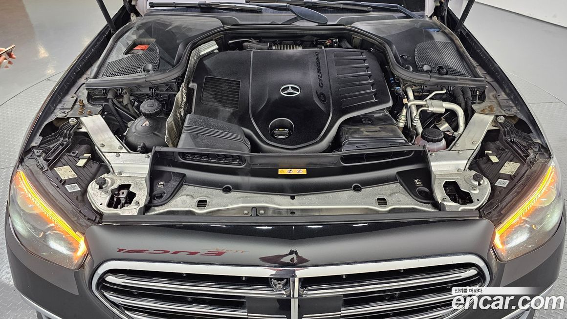 Mercedes-Benz E-Class 2021