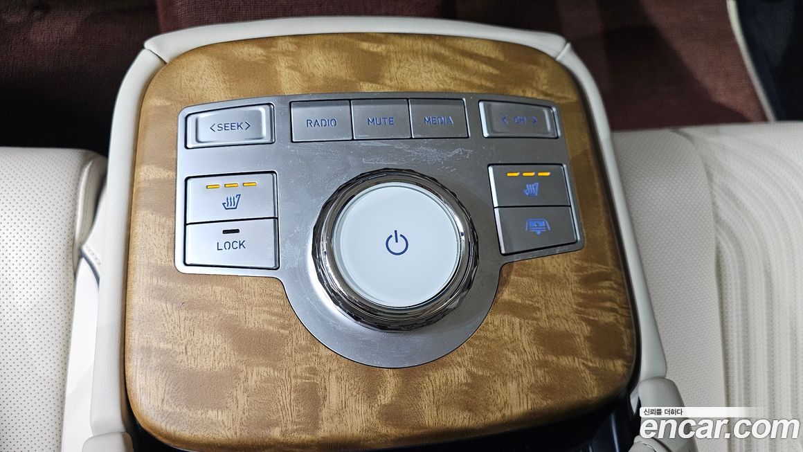 Genesis G80 2023