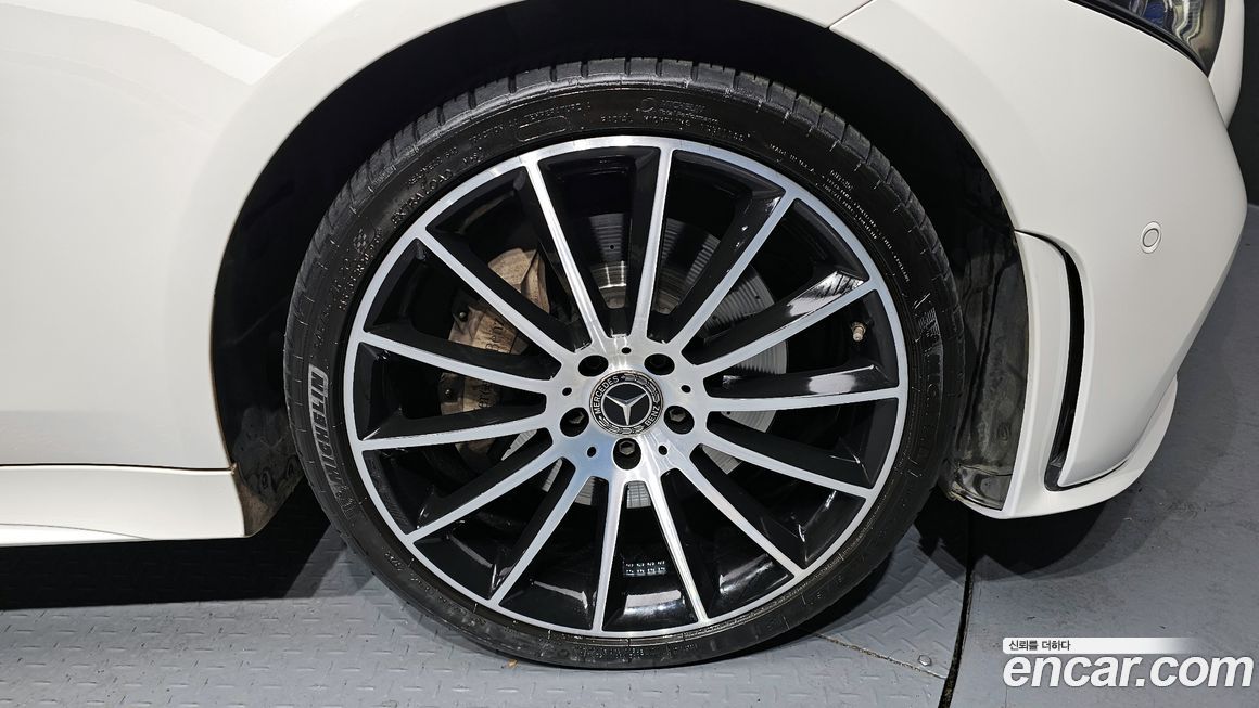 Mercedes-Benz CLS-Class 2019