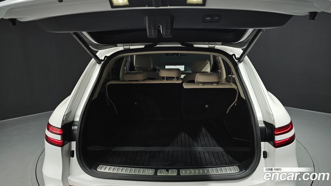 Genesis GV70 2023
