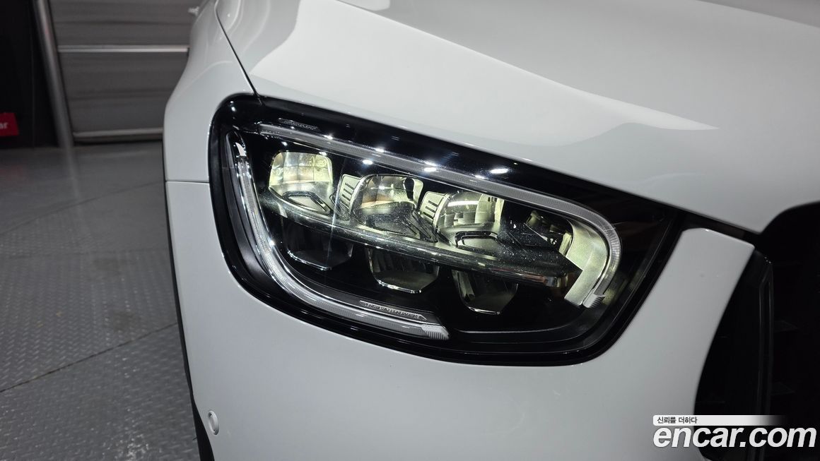 Mercedes-Benz GLC-Class 2022