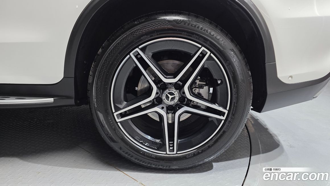 Mercedes-Benz GLC-Class 2022