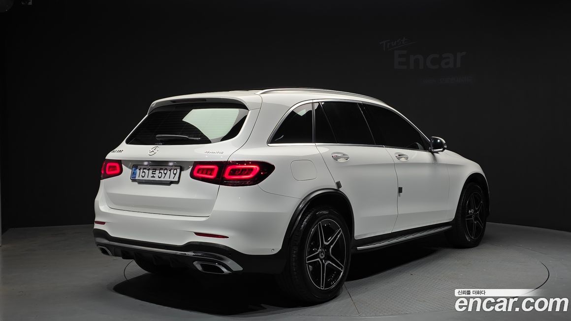 Mercedes-Benz GLC-Class 2022