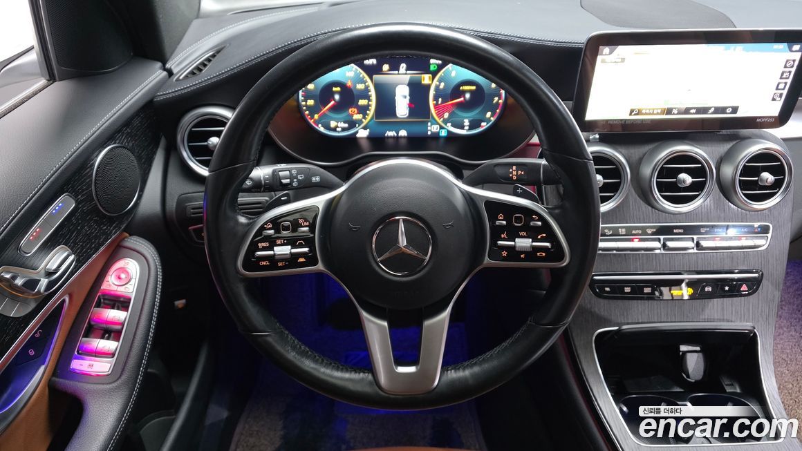 Mercedes-Benz GLC-Class 2022