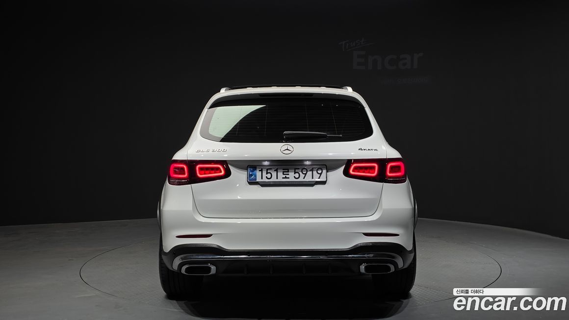 Mercedes-Benz GLC-Class 2022