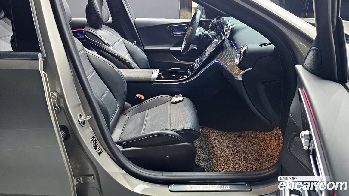 Mercedes-Benz C-Class 2022