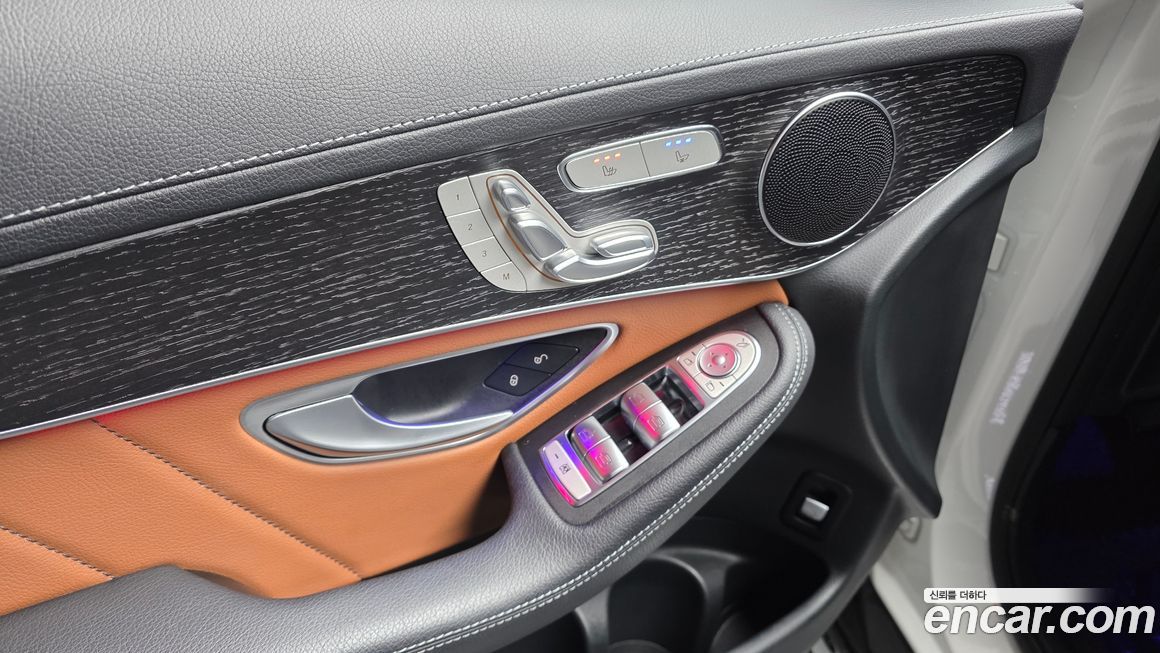 Mercedes-Benz GLC-Class 2022