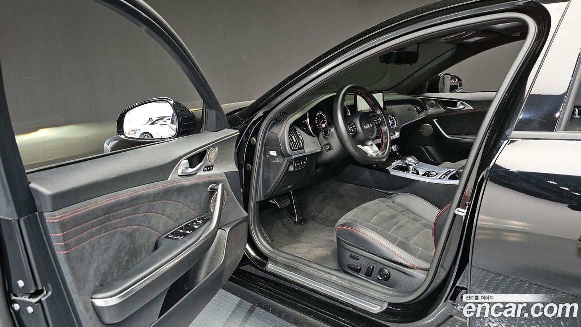 Kia Stinger 2023
