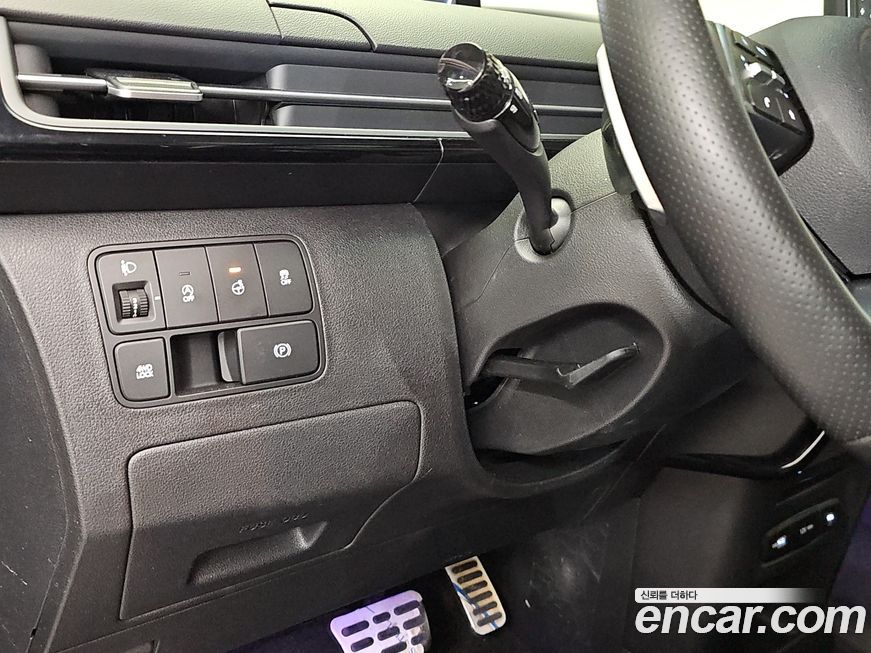 Hyundai Staria 2025