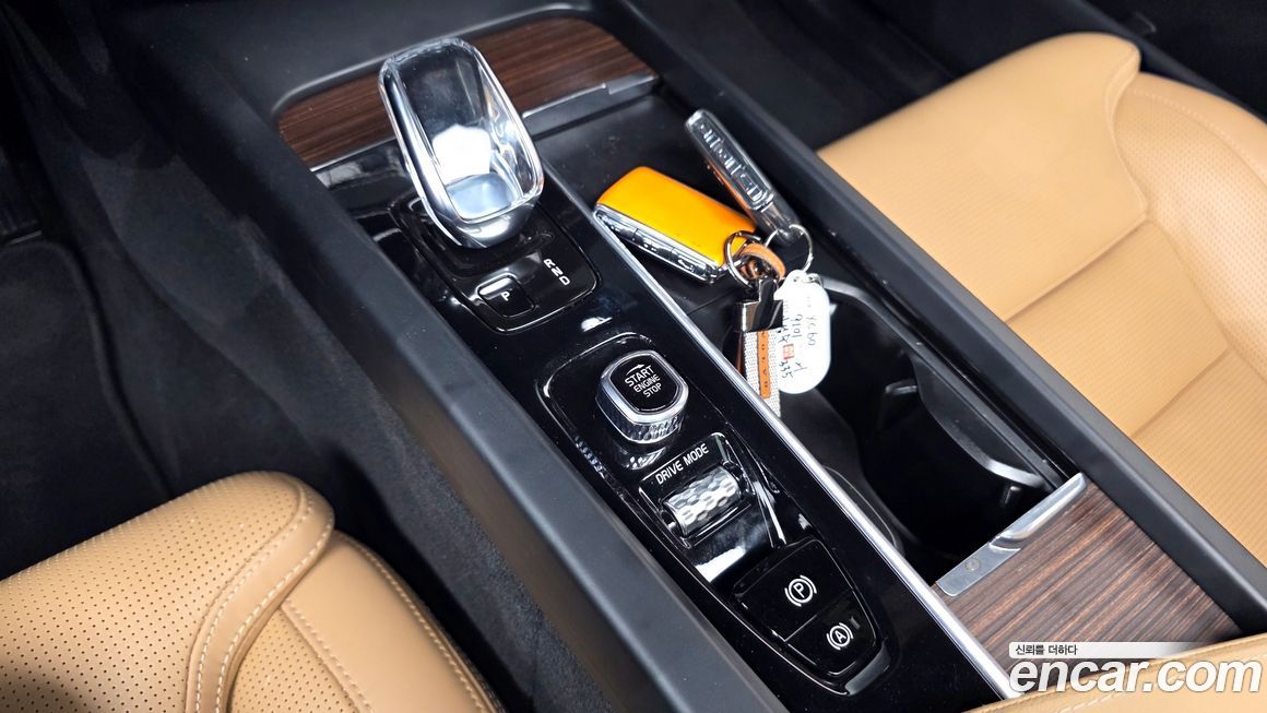 Volvo XC60 2021