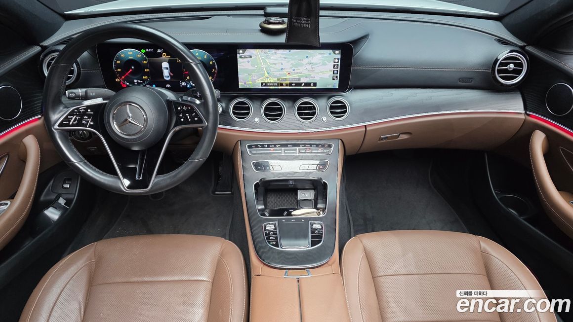 Mercedes-Benz E-Class 2023