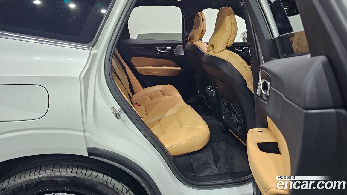 Volvo XC60 2023
