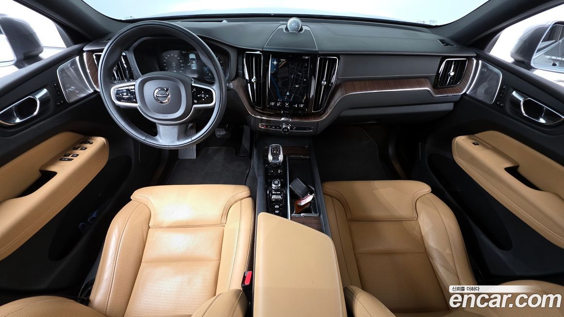 Volvo XC60 2021