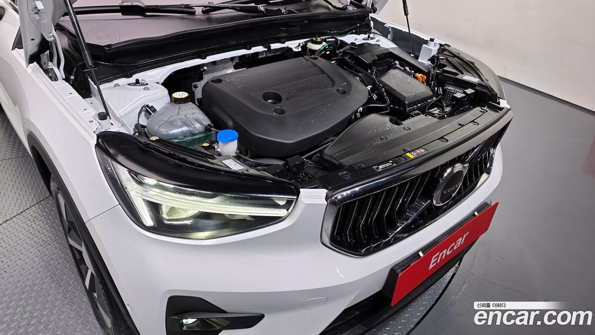 Volvo XC40 2024