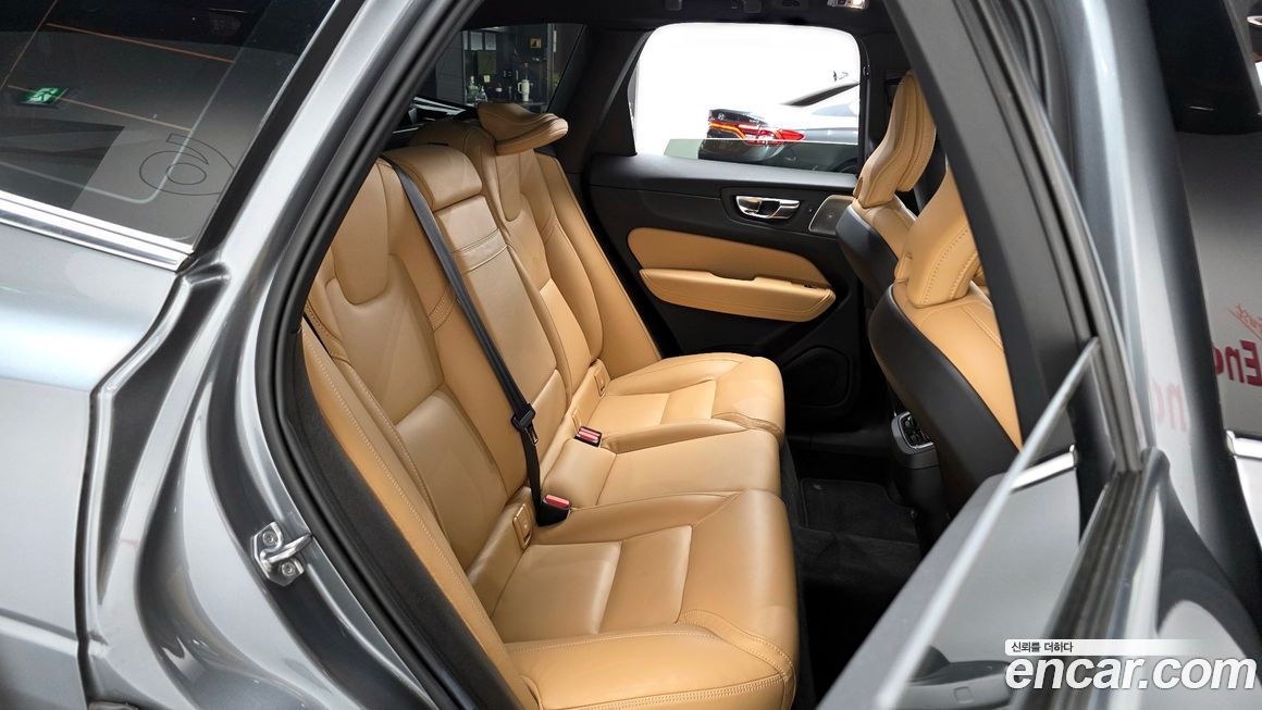 Volvo XC60 2021