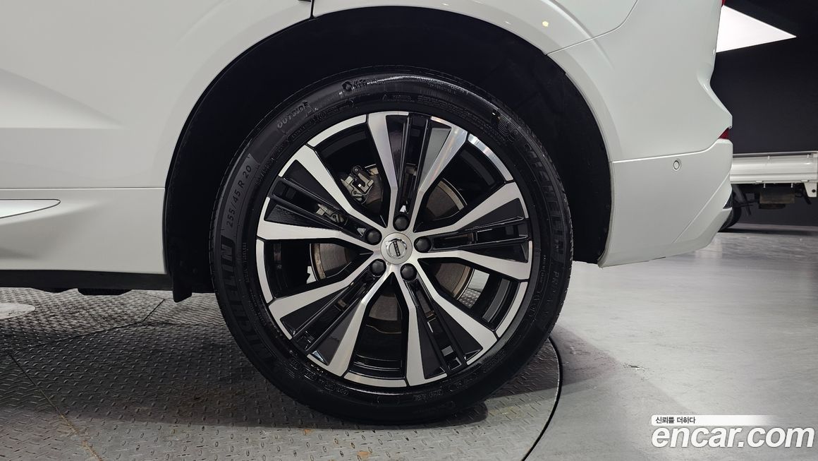 Volvo XC60 2023