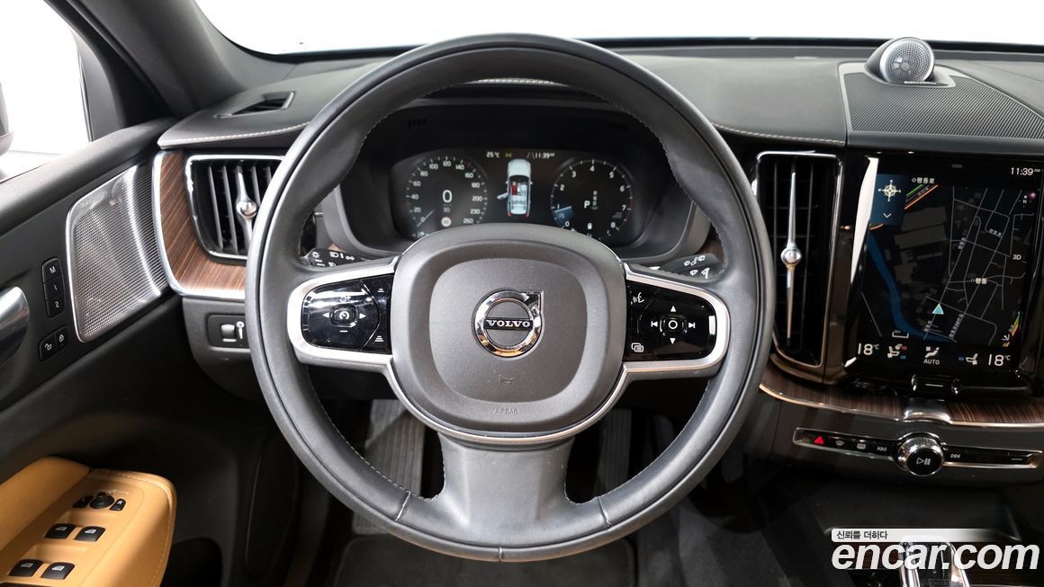 Volvo XC60 2021