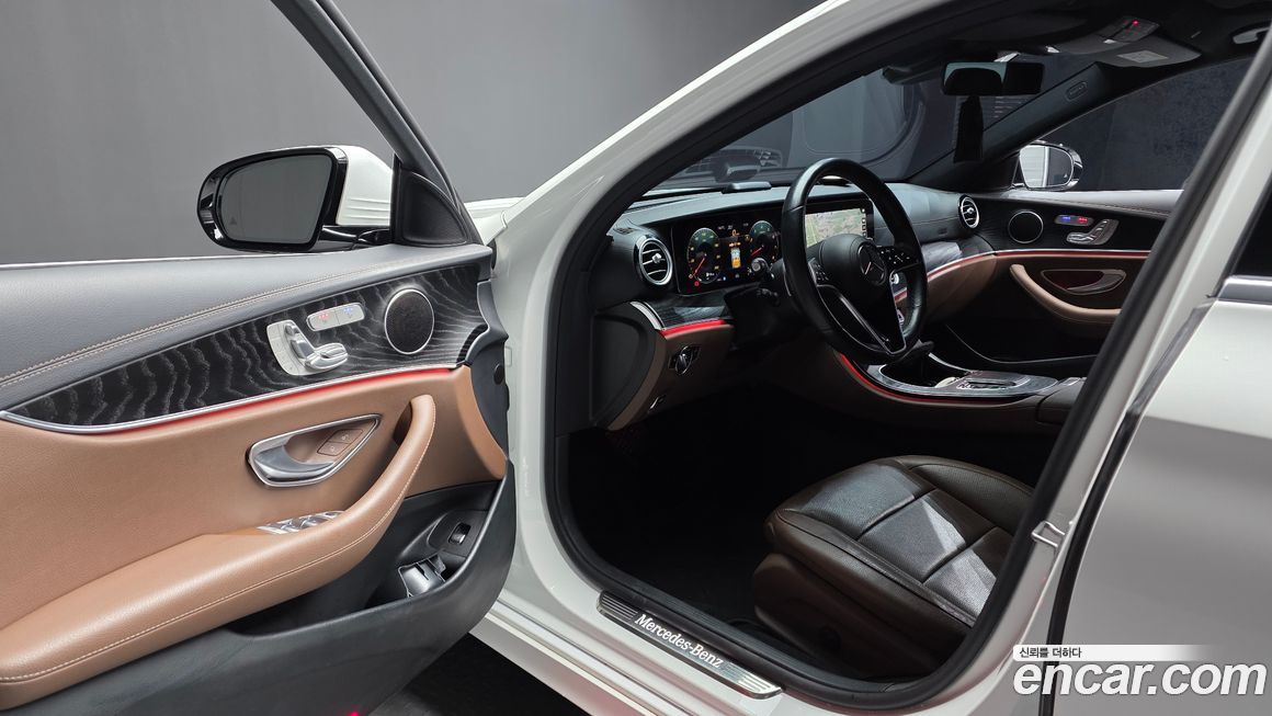 Mercedes-Benz E-Class 2023