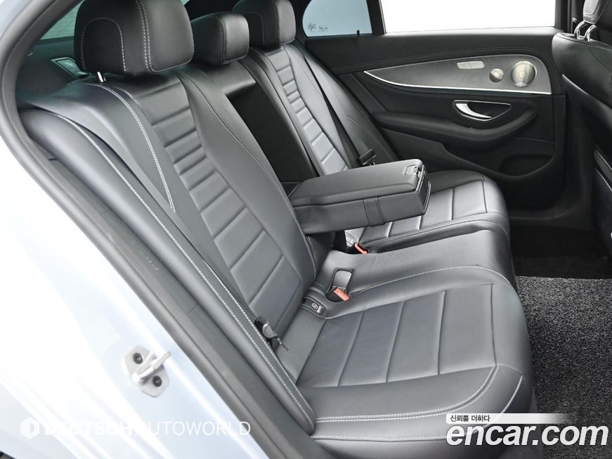 Mercedes-Benz E-Class 2023