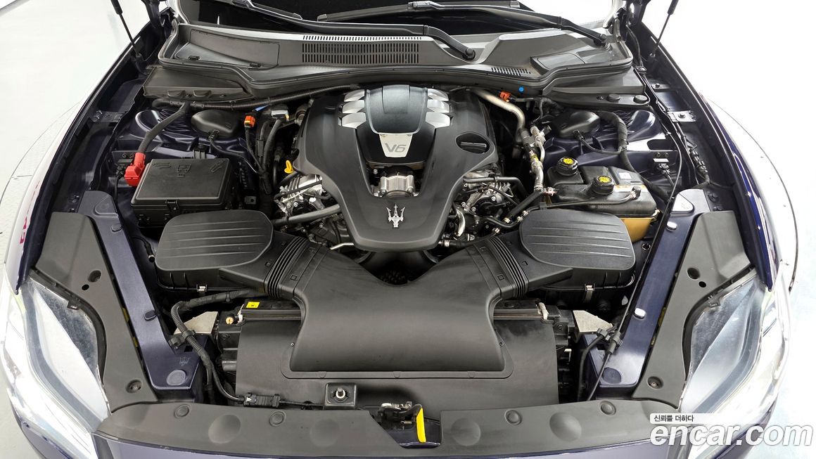 Maserati Quattroporte 2020