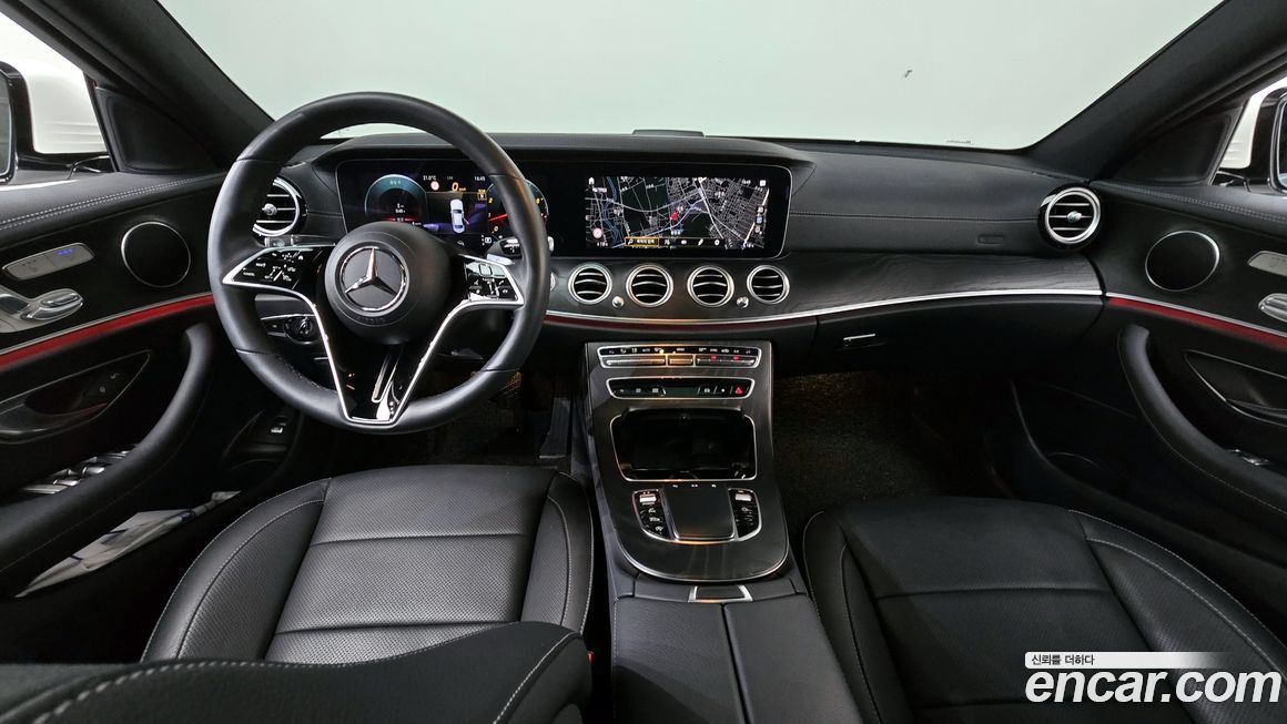 Mercedes-Benz E-Class 2023