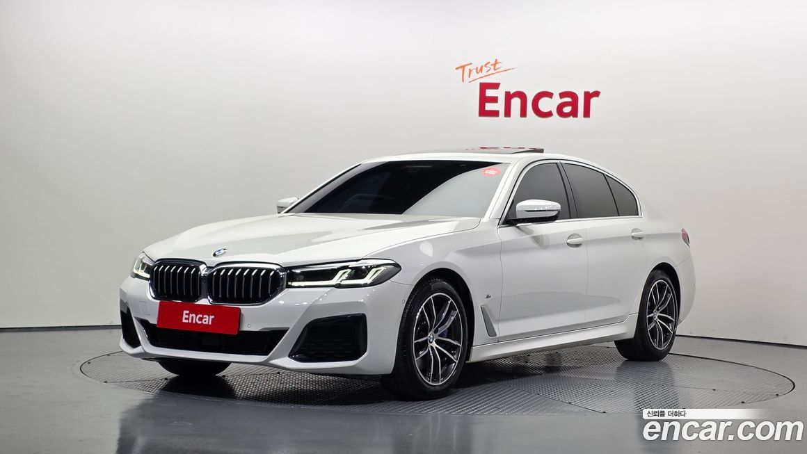BMW 5-Series 2023