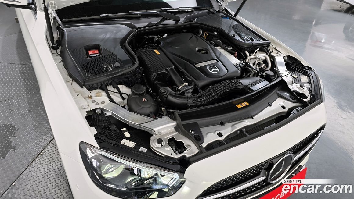 Mercedes-Benz E-Class 2023