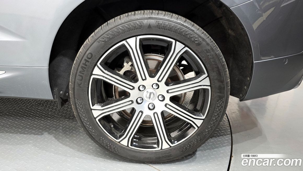 Volvo XC60 2021