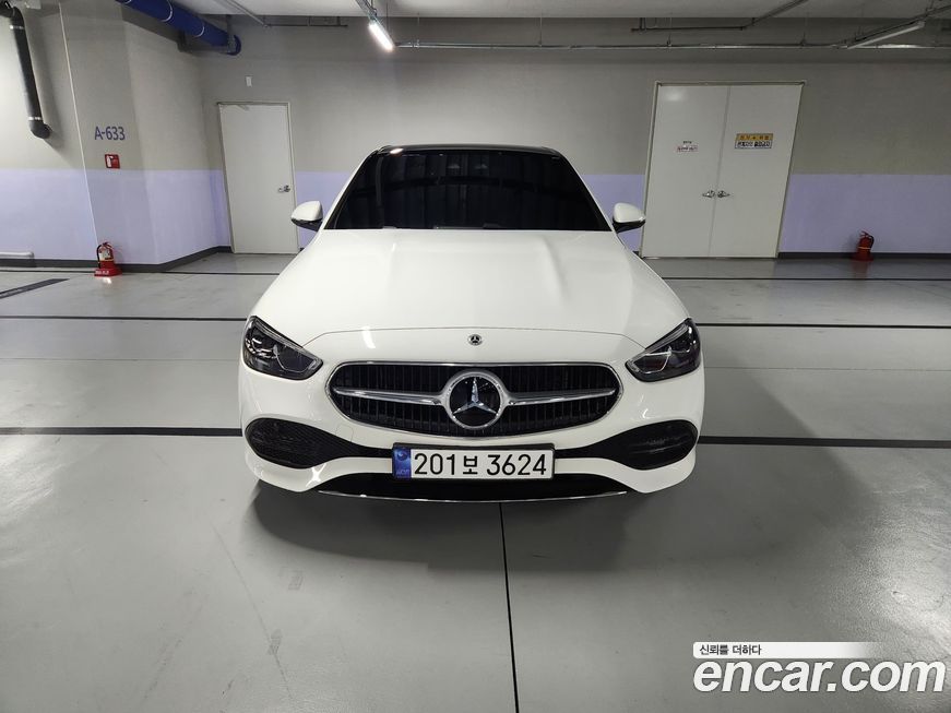 Mercedes-Benz C-Class 2025