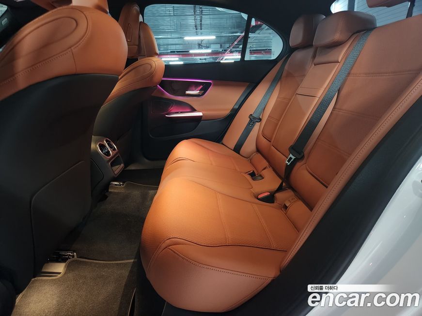 Mercedes-Benz C-Class 2025