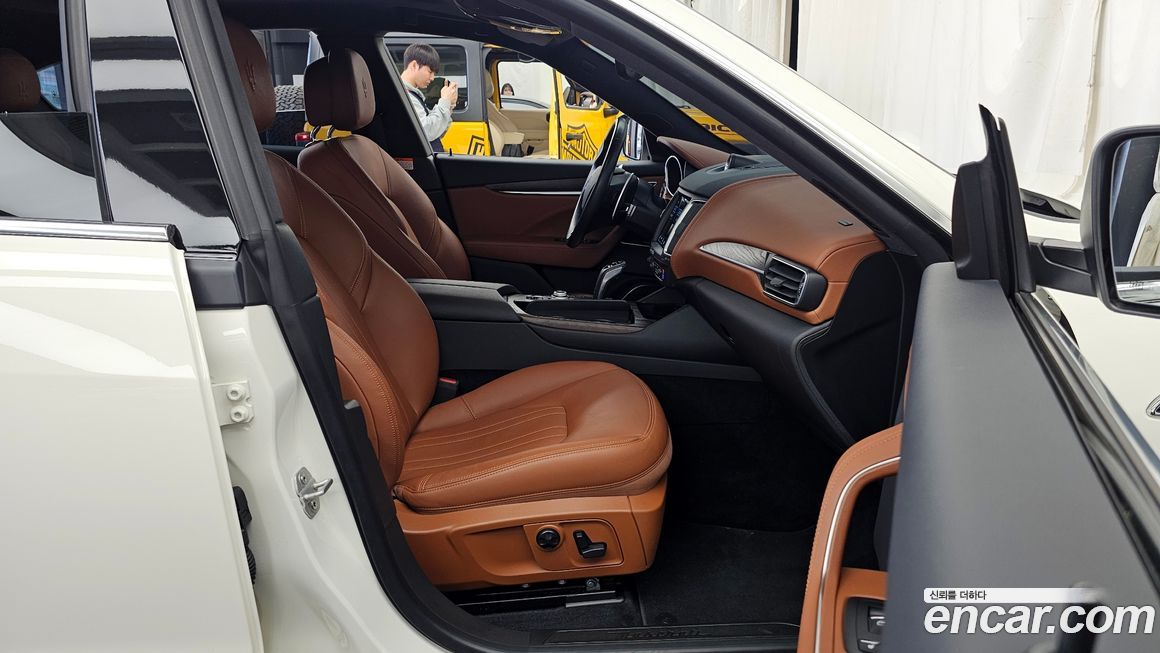 Maserati Levante 2020