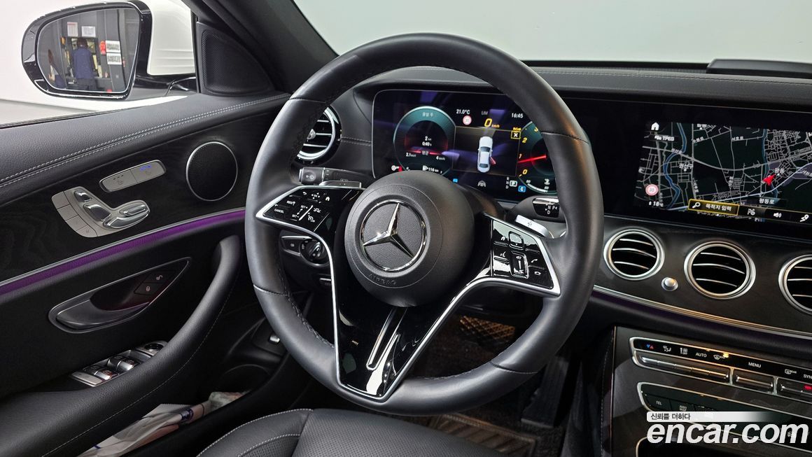 Mercedes-Benz E-Class 2023