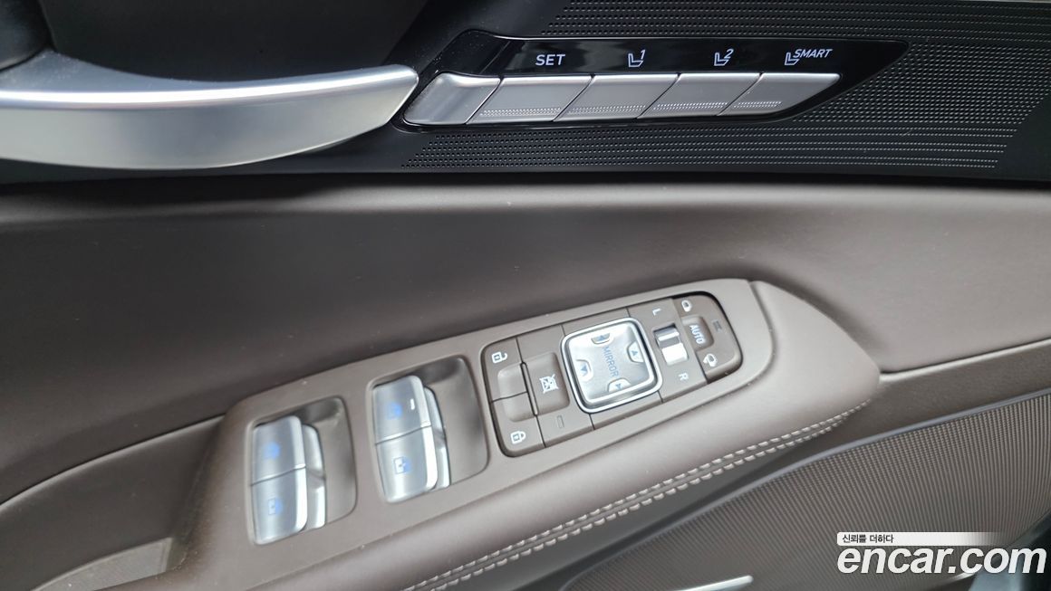 Genesis G90 2021