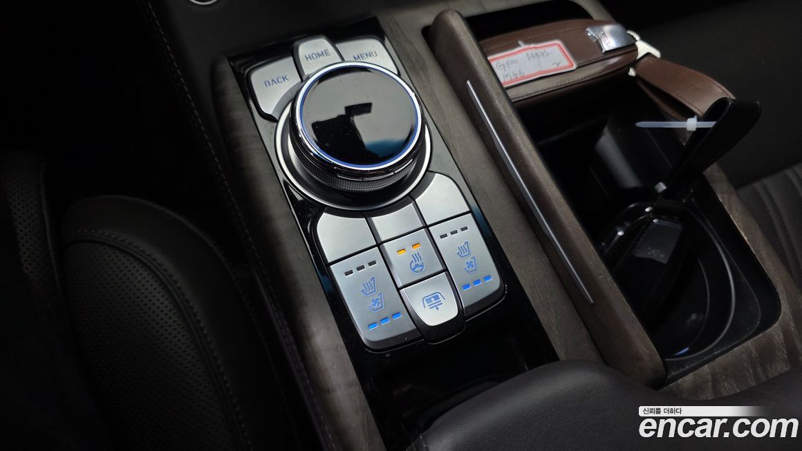 Genesis G90 2021