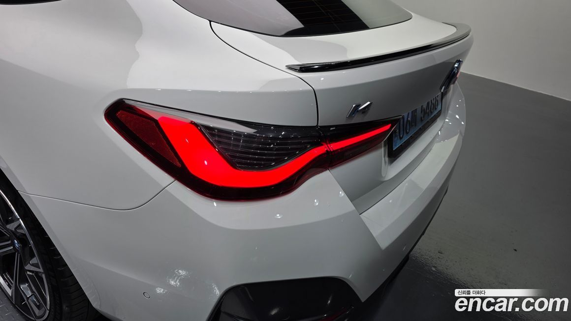 BMW i4 2023