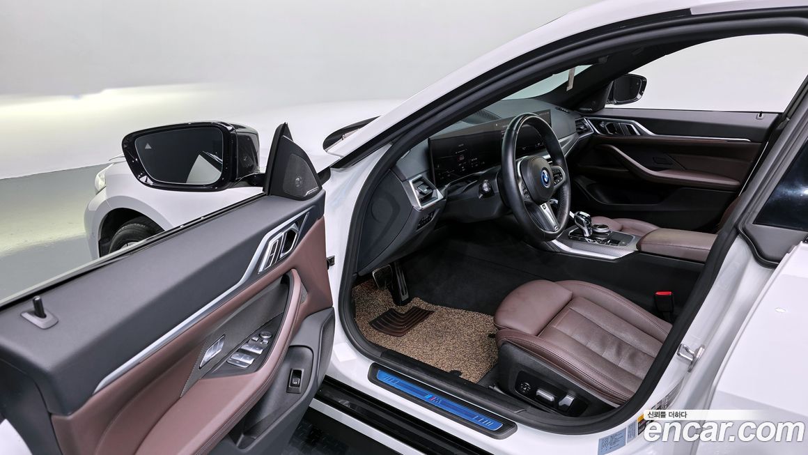 BMW i4 2023