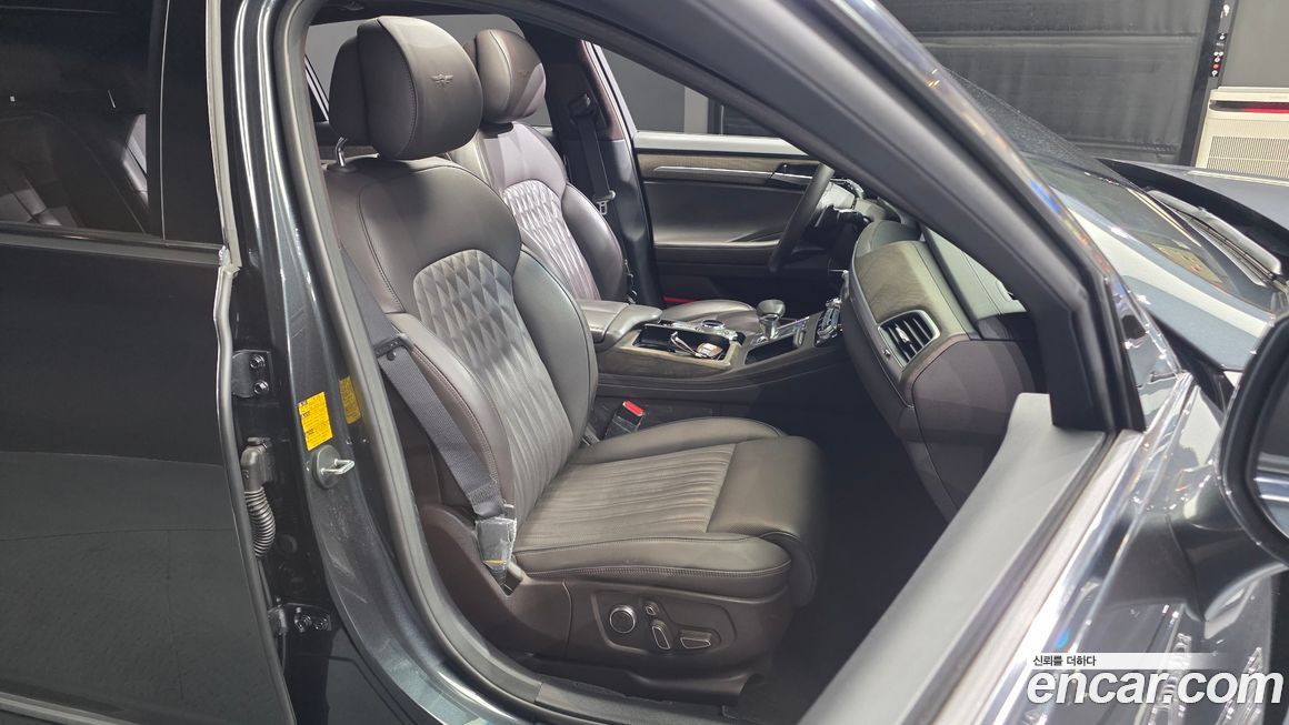 Genesis G90 2021