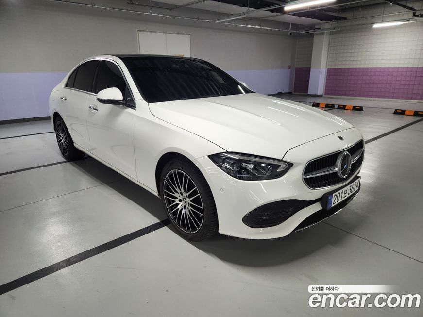 Mercedes-Benz C-Class 2025